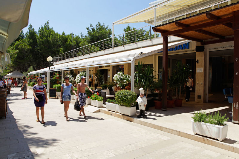Zlatni Rat Beach Resort Bol Ngoại thất bức ảnh