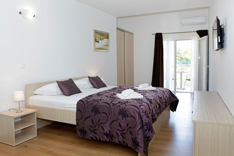 Zlatni Rat Beach Resort Bol Ngoại thất bức ảnh